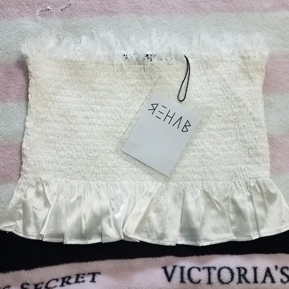 🆕️Tube‎ Satin blouse - Picture 1 of 7